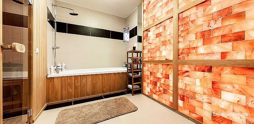 Wellness bathroom with himalayan salt