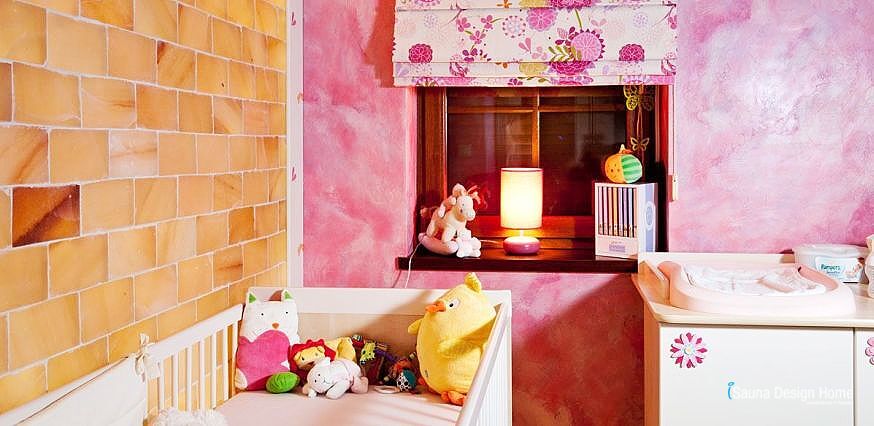 Himalayan salt therapy in baby room